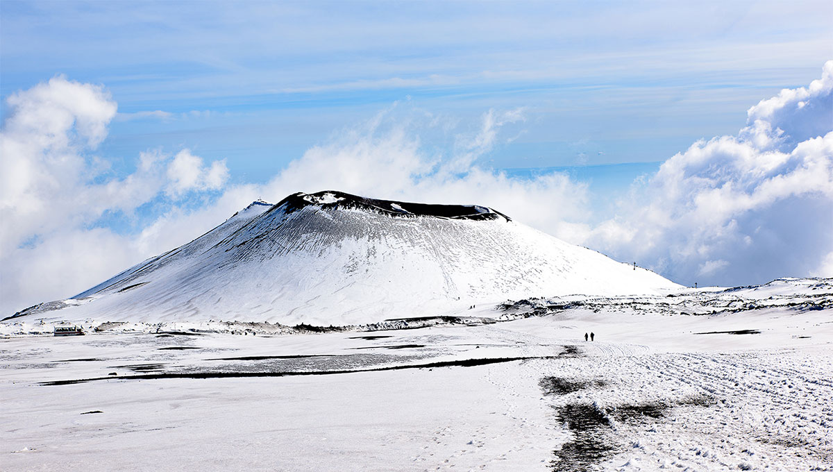 INVERNO IN SICILIA: L’ETNA, TRA NEVE E SOLE.